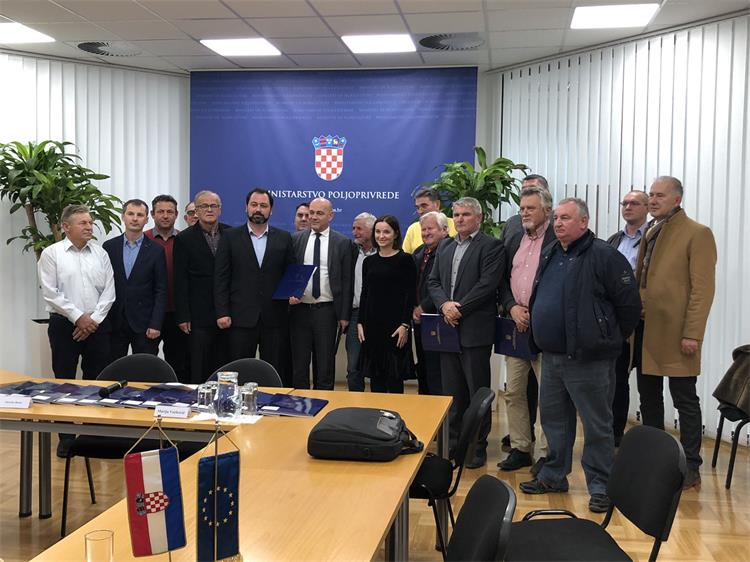 Slika /slike/Priopcenja/01-371.jpg