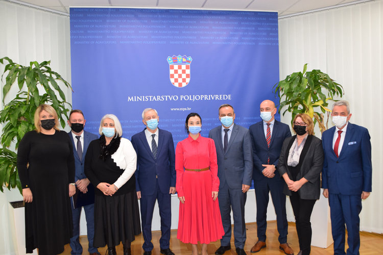 Slika /slike/Priopcenja/2021129_ugovor3.jpg