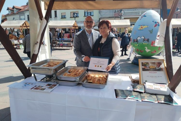 Slika /slike/Priopcenja/DT_Tušek2.jpg