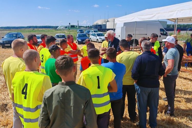 Slika /slike/Priopcenja/Orači2.jpg