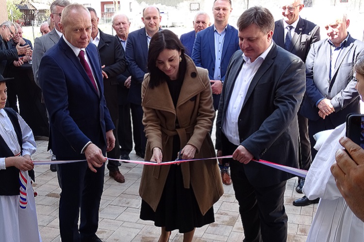 Slika /slike/Priopcenja/Rovisce1.jpg