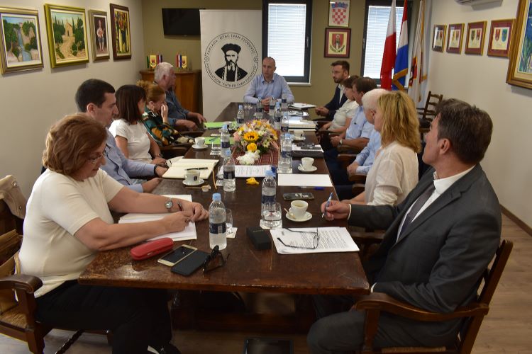 Slika /slike/Priopcenja/_Konavle_naslovna_objava.jpg