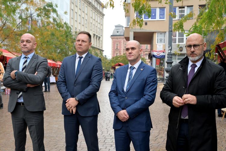 Slika /slike/Priopcenja/naslovna_zimnica.jpg